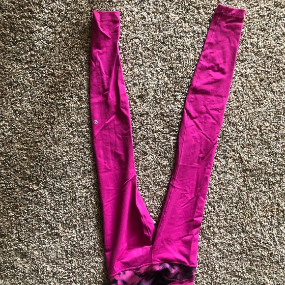 Lululemon leggings size 4 - Picture 2 of 4